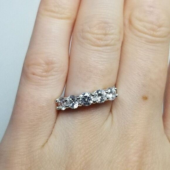 Vintage Sterling Silver Sparkly CZ Five Stone Stacking Band Ring, Size 6, Estate - Picture 1 of 10
